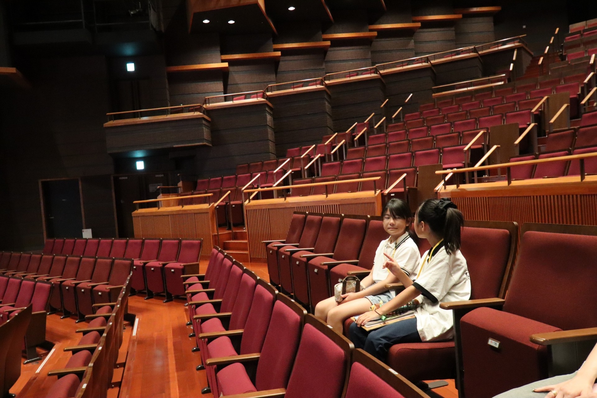 開演前の広々とした大ホール